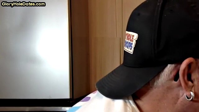 Gloryhole mature gay sucks cock in closeup homemade BJ