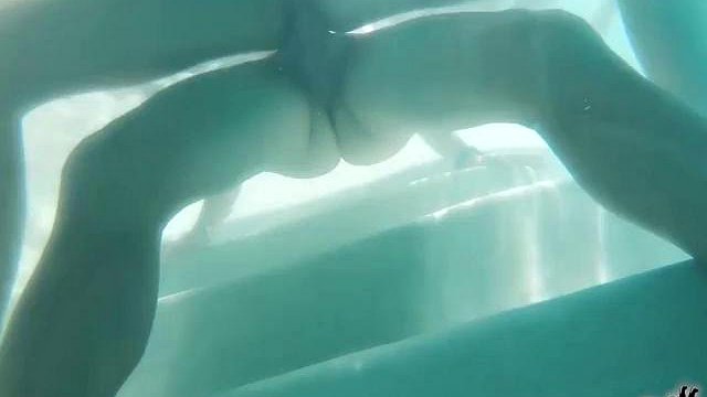 Brunette Cougar Sofie Marie Gets Fucked Hard Underwater