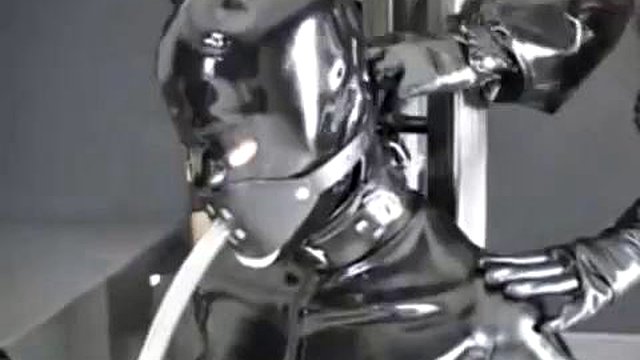 Herrin Silvia e Miss Eve - Mistress ass worship