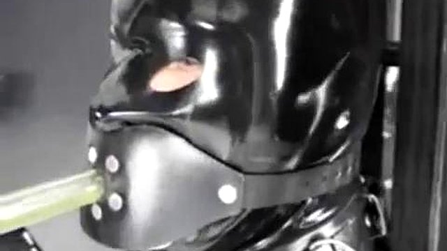 Herrin Silvia e Miss Eve - Mistress ass worship