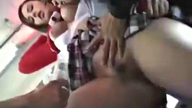 Bus Molester : porno amateur, bébé et blonde