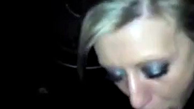 Mature whore sucks him dry in a car