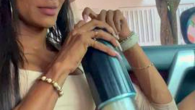Guarda la bomba t -girl Laura Saenz, Cum Pop Edition - Laura Saenz, trans, porno trans