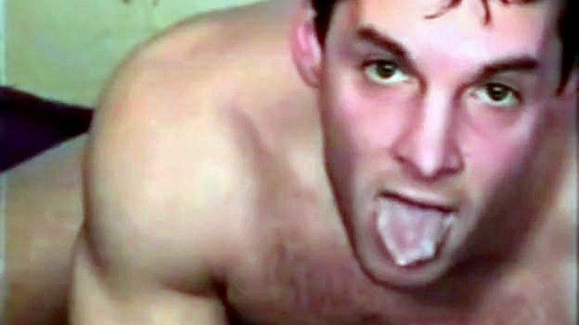 selfsucker unloads in his mouth