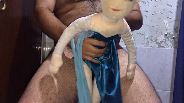 playing with my elsa from frozen in the bathroom and I fuck her