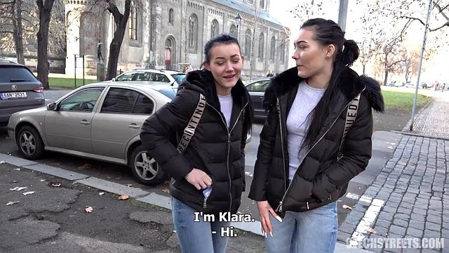 Las gemelas son el doble de divertidas: mamada, vaquera y porno de nenas