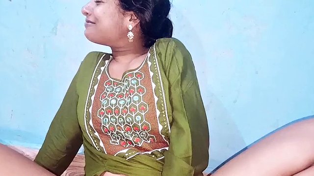 Indian College Girl Seducing Her Mature Teacher With Blowjob And Hot Wet Pussy