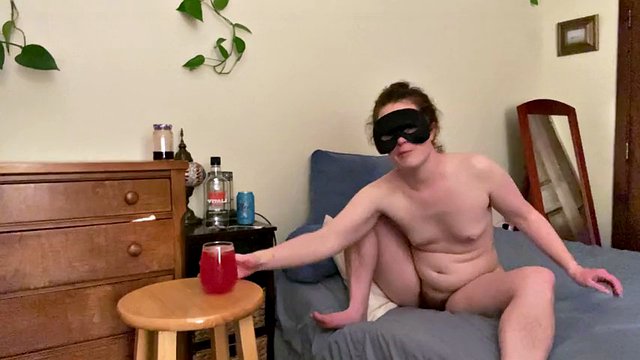 Fuzzy Bush Babe whips up a fizzy berry cocktail! Naked in the kitchen Episode 52