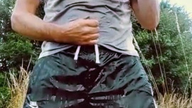 Pisse lange und hart auf mich, Trackies, Pisssklave Scallyoscar
