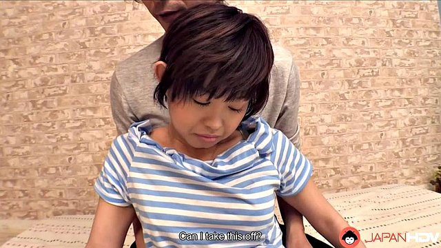 Kaho Miyazaki我们的女孩从隔壁给予了很棒的口交