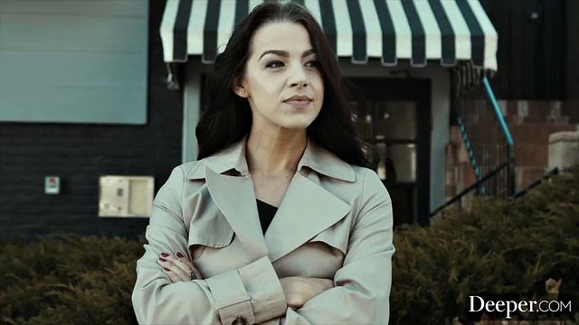 VIXENPLUS Evelin Stone Has First Date Surprise