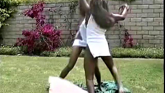 Cassandra Curves vs Anna Amore catfight
