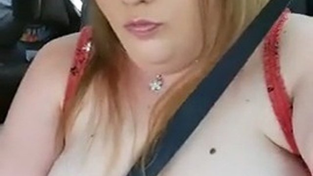Public car riding dildo fuck bbw sucks and fucks herself with clear dildo while riding in car