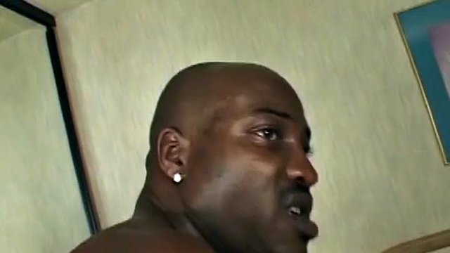 Beautiful black woman loves to fuck