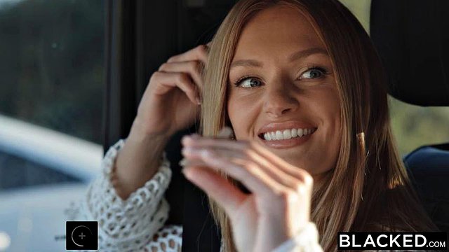 抹黑完美红发 Jessi Rae 在第一次抹黑体验中被 BBC 中出：色情
