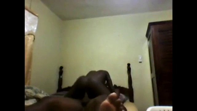 Jamaican gyal sidown