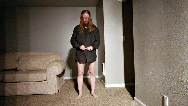 Striptease and twerk of the penis