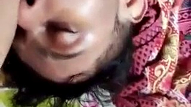 Sri Lankan gay gives blowjob to foreigner