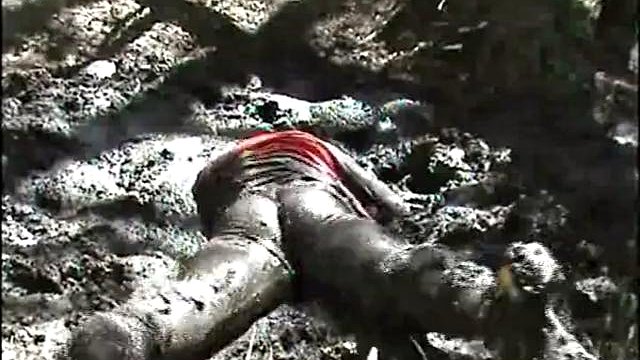 mud dress 34
