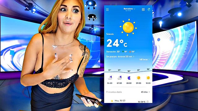 Bambi Doe, Jaksa Tasya, Lolly Mai, Momma Bombshell and Summer Steph Struggle with Wardrobe