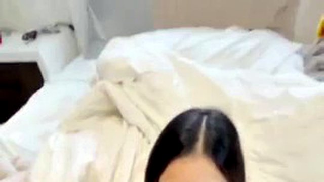 The beautiful girl with black stockings and big breasts eats cock and has sex. She is so happy to see the big cock. She is fucked by Dayang without a condom at home. She gets a blowjob and facial cumshot.