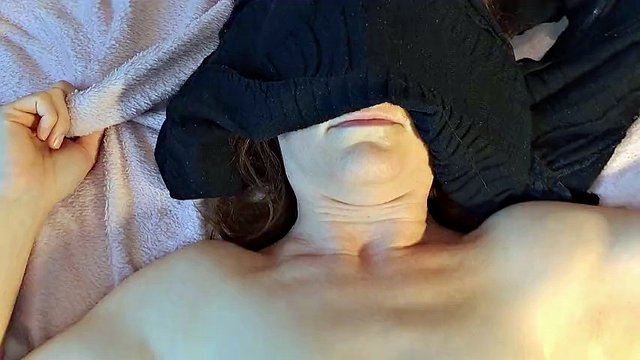 POV French milf Natasha takes a good cock in her pussy