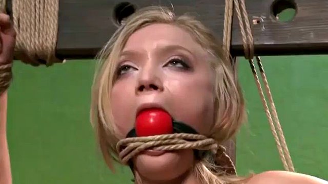 D4K0T4 S.KY3 THE NA!VE M.ODEL ft. Dakota Skye: Bondage, vibratore e porno fansly