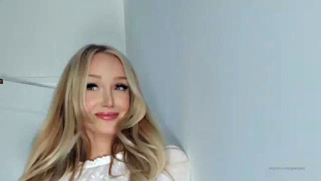Sexy: Amateur, Fansly & Solo Porn