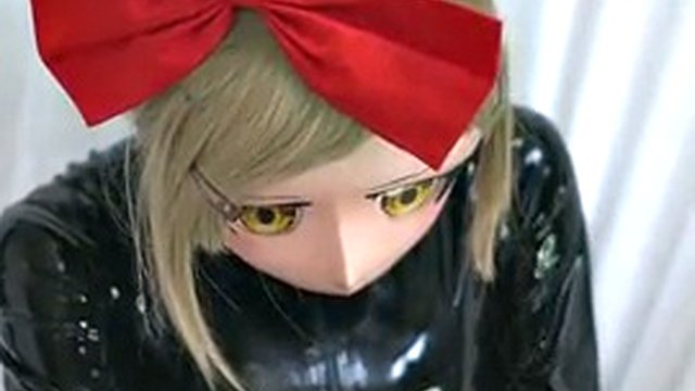 Rubber kigurumi jerk off (mask off and finish)