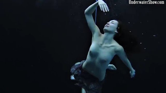 Adriana and Katka enjoy deep dark sex in the pool