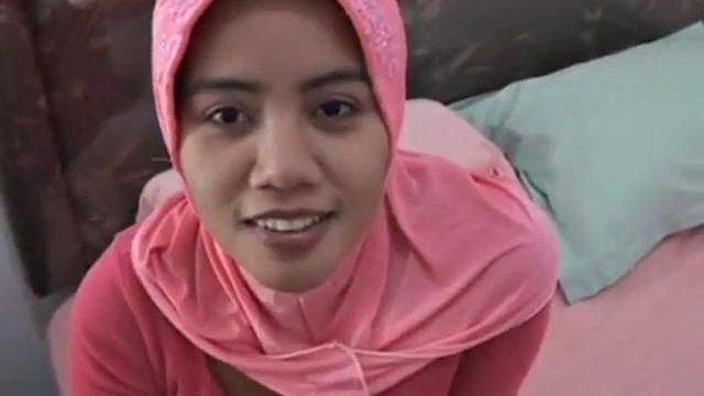 Beautiful Widow Hooded Malang