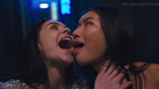 Futas' Monster Cocks Pound Emma Rosie in Bareback Anal Dominance