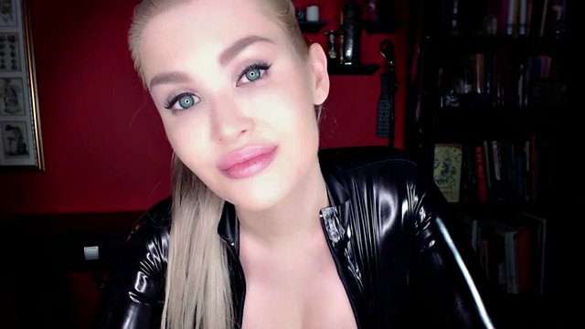 Latexové ovládání kočičího obleku