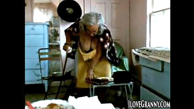 ilovegranny amateur photos slideshow compilation