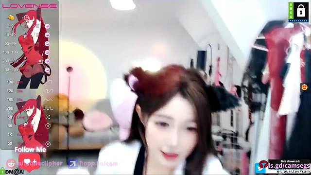 chinese bitch squirt & pussy play 8