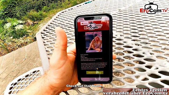 Kitty Ann und Kitty Kim geben Blowjobs bei einem echten Date