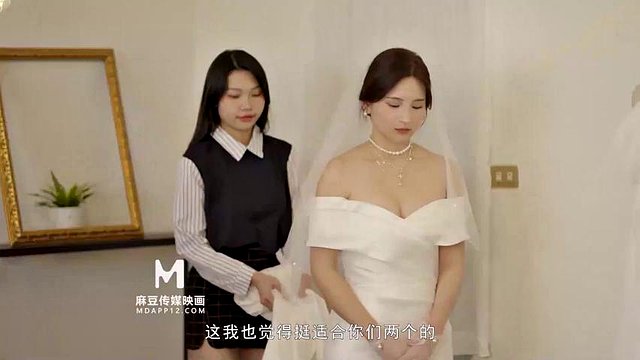 Ex-father's thick semen flows out under the wedding dress. The German bride enjoys the pleasure of having an affair: Blowjob, Amateur & Babe Porn