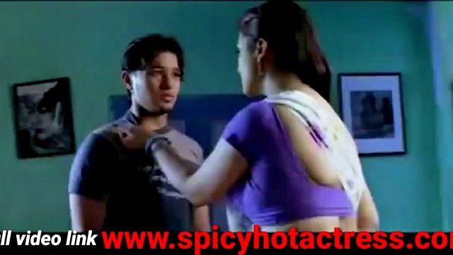indian beautiful mallu antuy fuck with son in law
