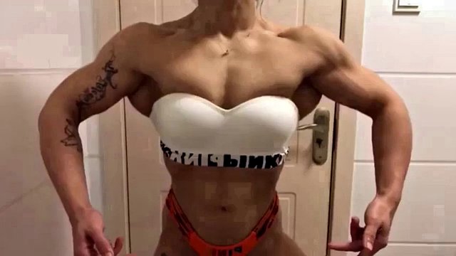 Chinese female bodybuilder with strong body