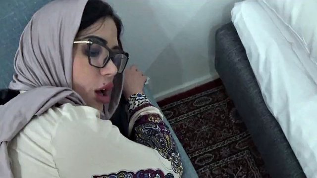 Hot Moroccan Arab porn with big ass sexy milf
