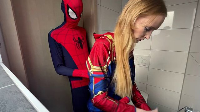 AO carnival bitch! Creampie quickie with a thrill