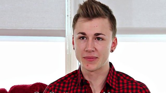 Young twink blows a dick and gets a fat facial