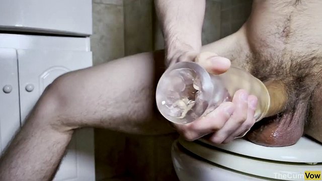 GROSSE ÉJACULATION : Explosion de sperme avec des cordes de sperme - Putain de jouet sexuel