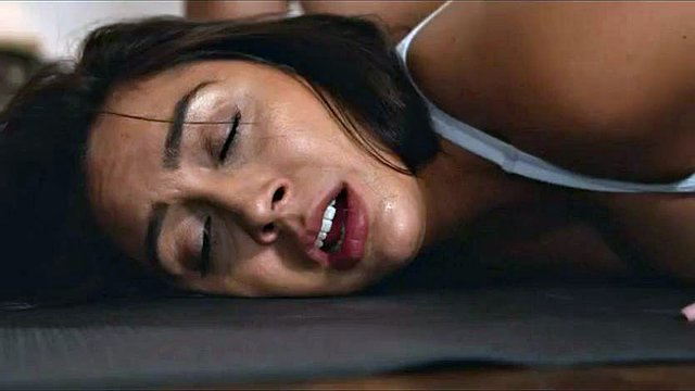 Cheating Wife: Blowjob, Doggy & Cowgirl Porn