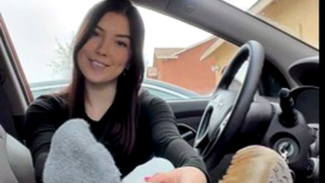 Car feet joi