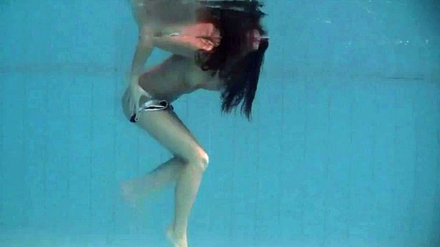 Erotic underwater show of Natalia