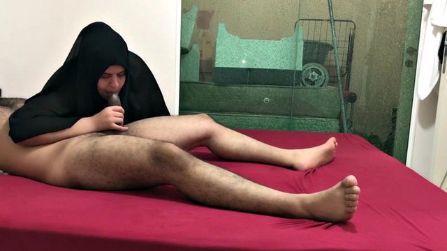 arab hijab milf fucked by husbands friend