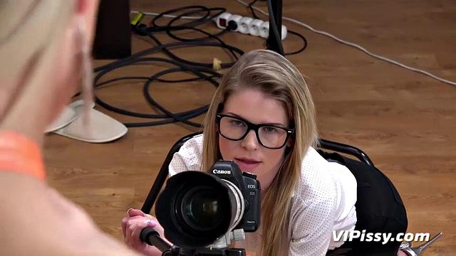 Vipissy - Camerawoman