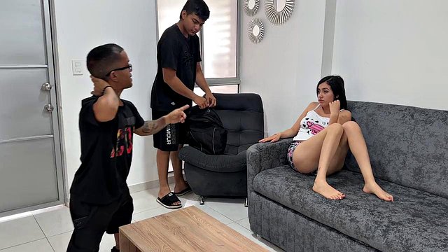 Young and attractive masseuse gives a hard fuck to his little client's wife. UNTIL ENDING UP IN REAL HOMEMADE SEX WITH ManuelaAlvarez