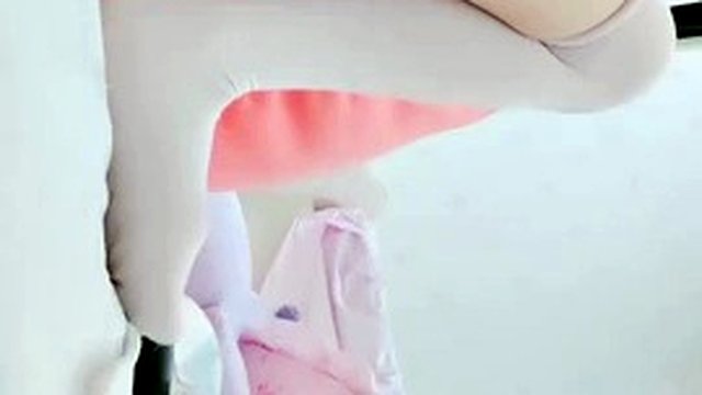 China live broadcast, pure and beautiful girl with twin tails! Wen Jing is cute and cute! Hairless pink and beautiful pussy, lift up slender legs, spread the pussy